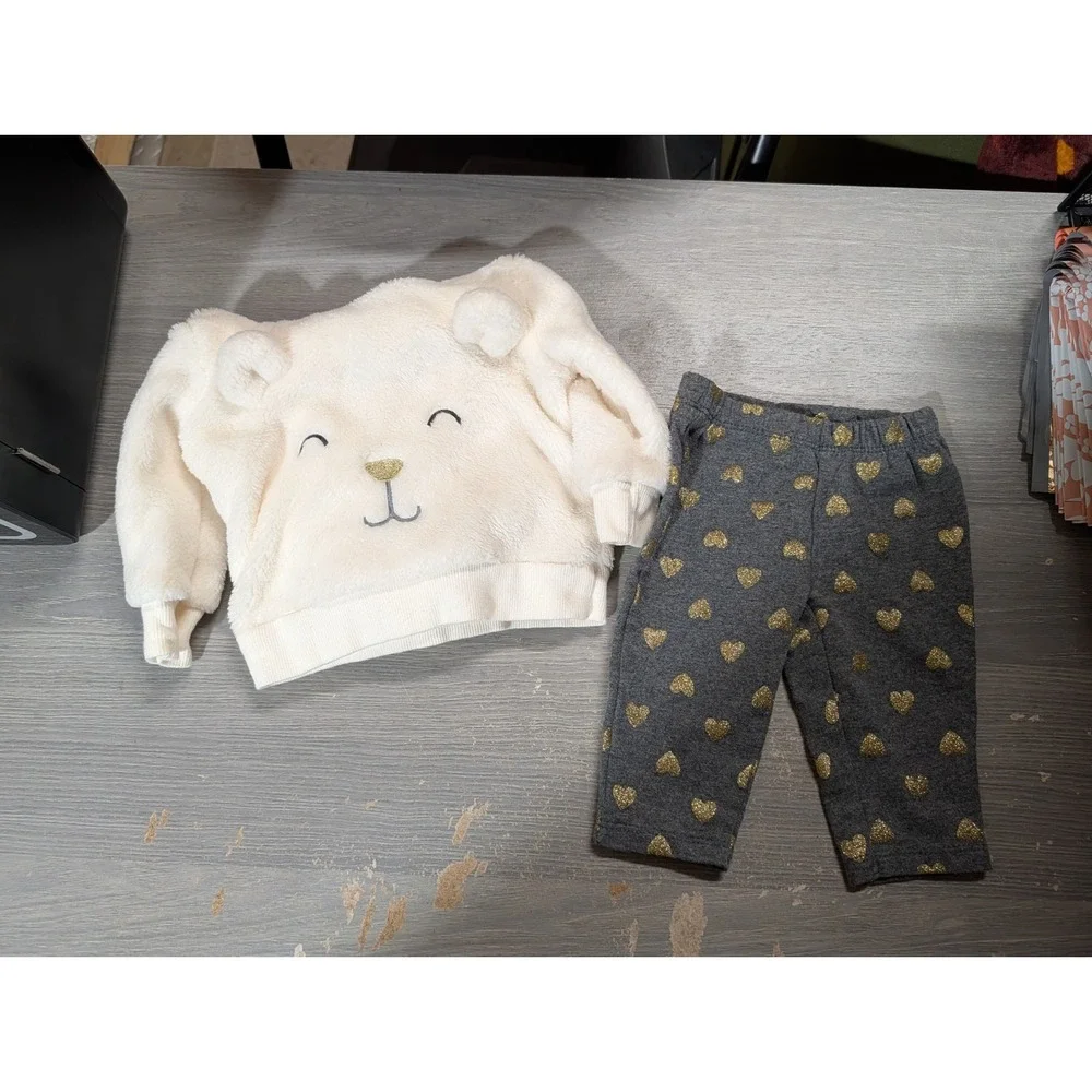 Carters Baby Girl 3M Bear Faux Fur Hoodie and Gold Glitter Heart Leggings Set